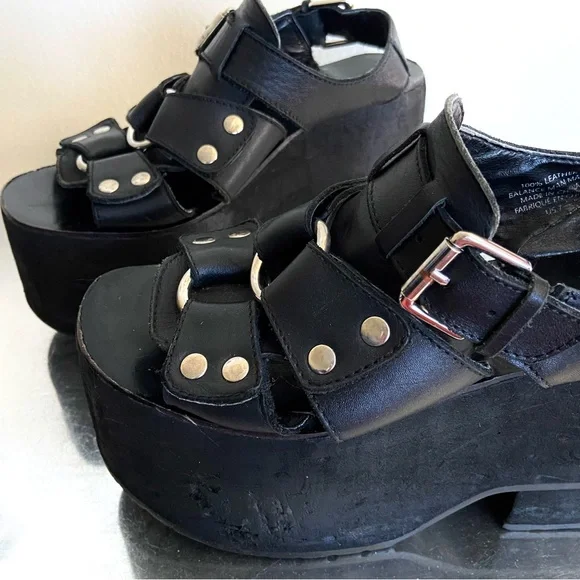 UNIF Chunky Platform O-Ring Hardware Buckle Sandals w/ Ankle Strap - Picture 6 of 10